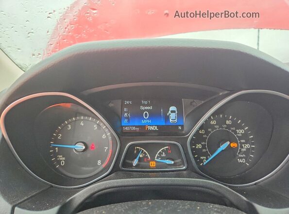 1FADP3K26HL259203 2017 FORD FOCUS Red Widok zestawu wskaźników