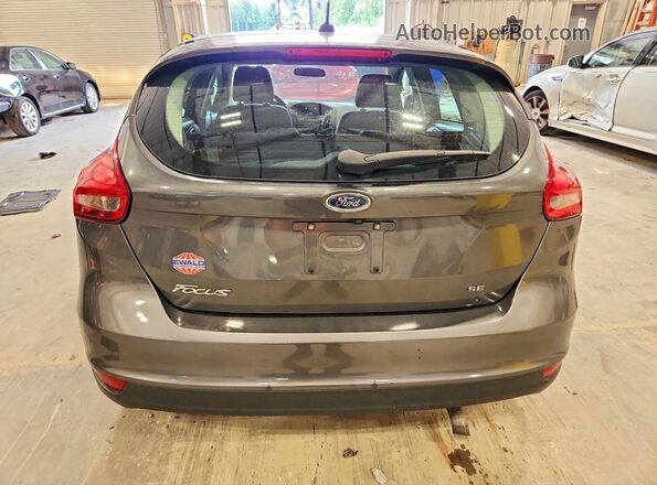 1FADP3K26JL202697 2018 FORD FOCUS Gray Вид ззаду