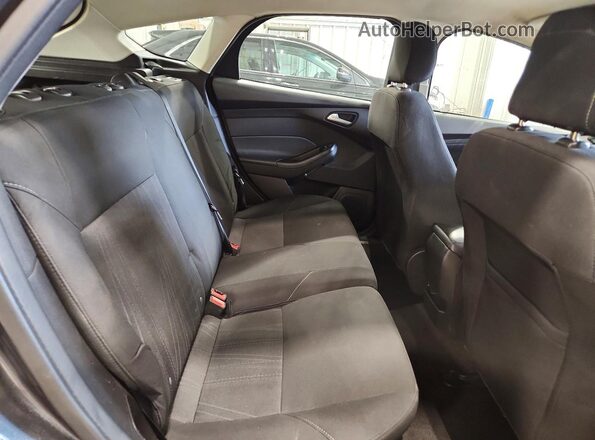 1FADP3K26JL202697 2018 FORD FOCUS Gray Вид задніх сидінь