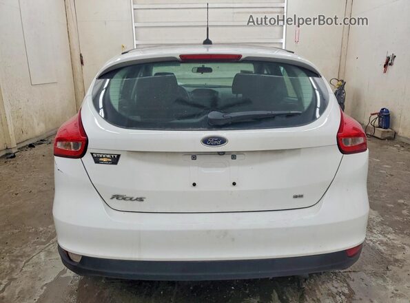 1FADP3K26JL226854 2018 FORD FOCUS White Widok z tyłu