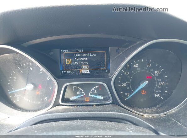 1FADP3K27GL216570 2016 FORD FOCUS Red Vista de los asientos traseros