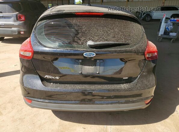 1FADP3K27GL286246 2016 FORD FOCUS Black Widok z tyłu
