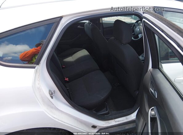 1FADP3K27GL348065 2016 FORD FOCUS White VIN կոդի պիտակի տեսք