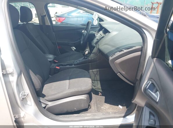 1FADP3K27GL371023 2016 FORD FOCUS Silver Vista interior delantera