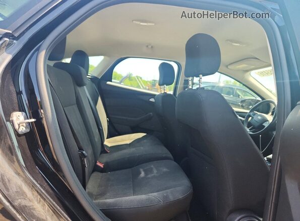 1FADP3K27HL335785 2017 FORD FOCUS Black Rear seats view