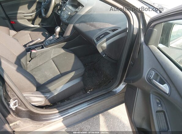 1FADP3K27JL299022 2018 FORD FOCUS Серый Вид салона спереди