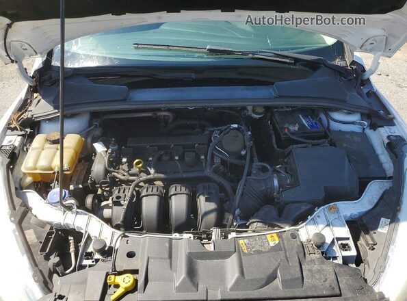1FADP3K28GL204346 2016 FORD FOCUS White Вид задньої частини салону