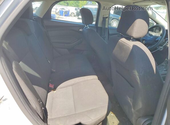 1FADP3K28GL204346 2016 FORD FOCUS White Вид задніх сидінь