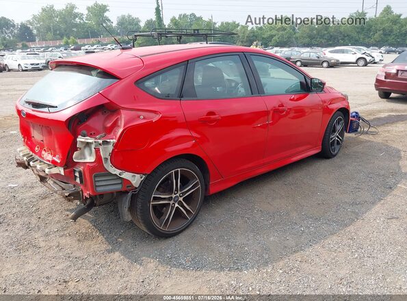 1FADP3K28GL229361 2016 FORD FOCUS Красный Задняя правая четверть