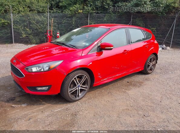 1FADP3K28GL229361 2016 FORD FOCUS Красный Передняя левая четверть