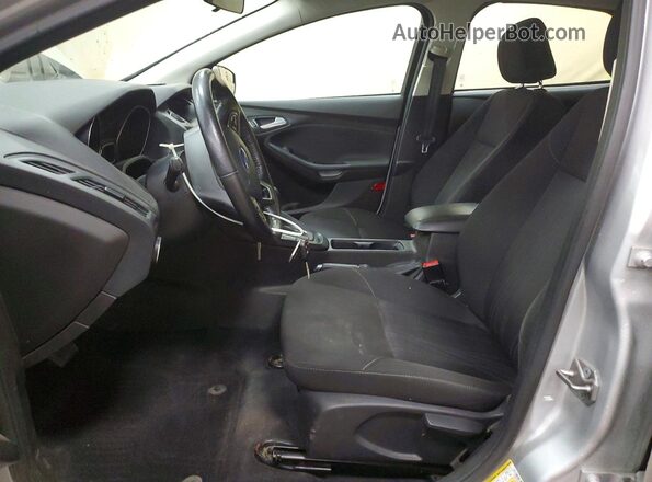 1FADP3K28GL314748 2016 FORD FOCUS Silver Widok wnętrza z przodu