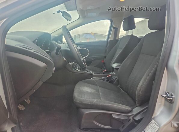 1FADP3K28GL315186 2016 FORD FOCUS Silver წინა სალონის ხედი