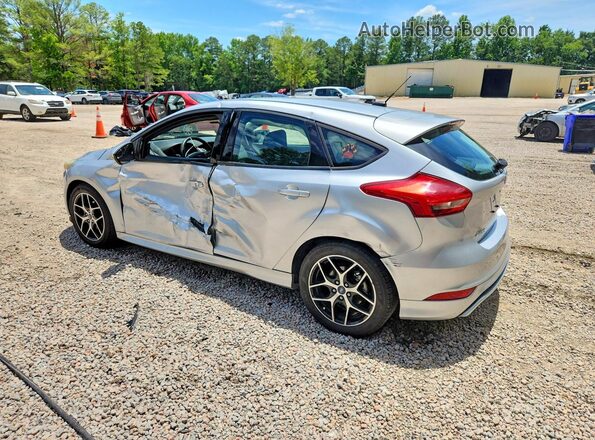 1FADP3K28GL402862 2016 FORD FOCUS Silver Trasero izquierdo