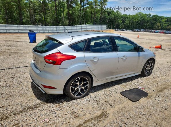 1FADP3K28GL402862 2016 FORD FOCUS Silver Trasero derecho