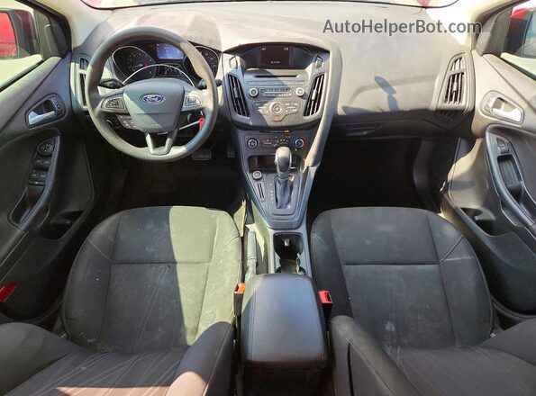 1FADP3K28HL210150 2017 FORD FOCUS Красный Вид панели приборов