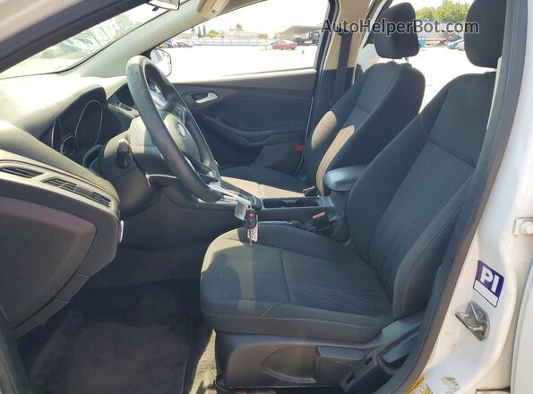 1FADP3K28HL285785 2017 FORD FOCUS White Սալոնի դիմացի տեսք