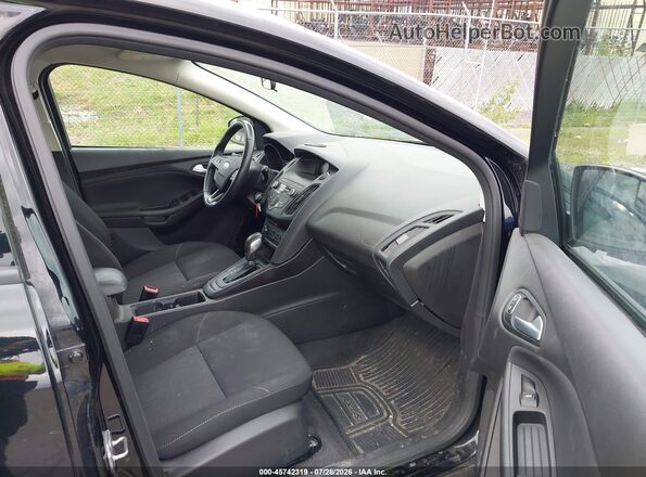 1FADP3K28JL258673 2018 FORD FOCUS Black წინა სალონის ხედი