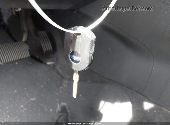 1FADP3K28JL283640 2018 FORD FOCUS Silver Vista del salpicadero