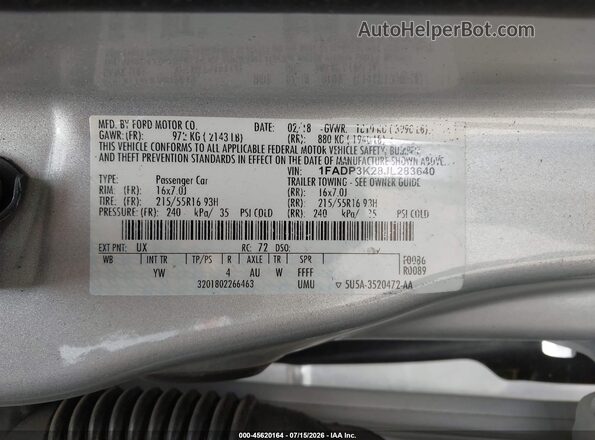 1FADP3K28JL283640 2018 FORD FOCUS Silver Vista del compartimento del motor
