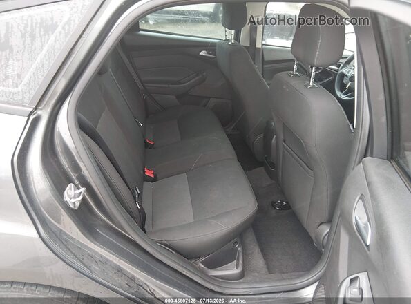 1FADP3K28JL292838 2018 FORD FOCUS Gray VIN կոդի պիտակի տեսք