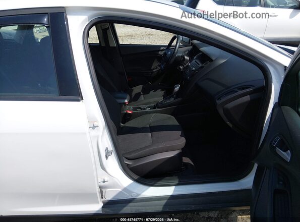 1FADP3K29GL223097 2016 FORD FOCUS White Vista interior delantera