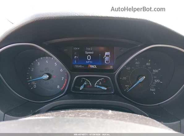 1FADP3K29GL223097 2016 FORD FOCUS White Vista de los asientos traseros