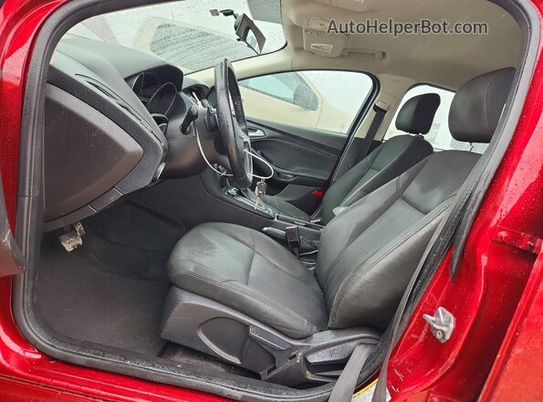 1FADP3K29GL232088 2016 FORD FOCUS Red Widok wnętrza z przodu