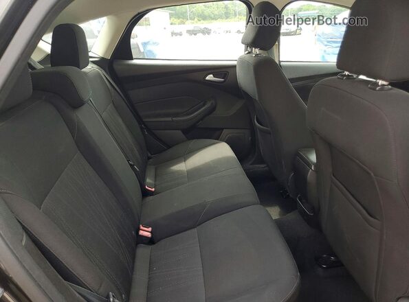 1FADP3K29GL255726 2016 FORD FOCUS Gray Widok tylnych siedzeń