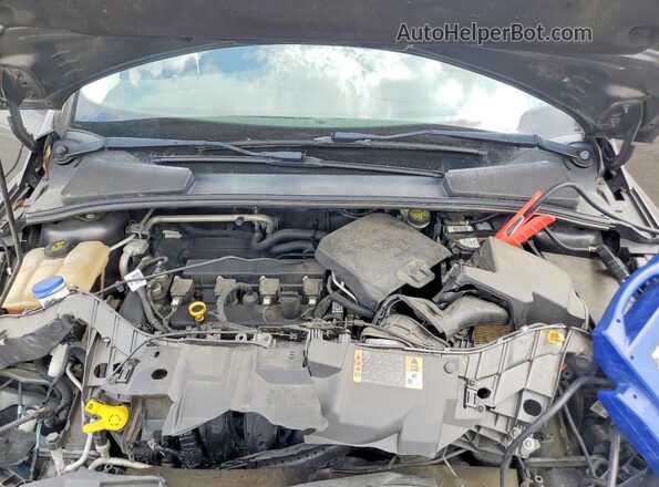 1FADP3K29GL255726 2016 FORD FOCUS Gray Widok wnętrza z tyłu