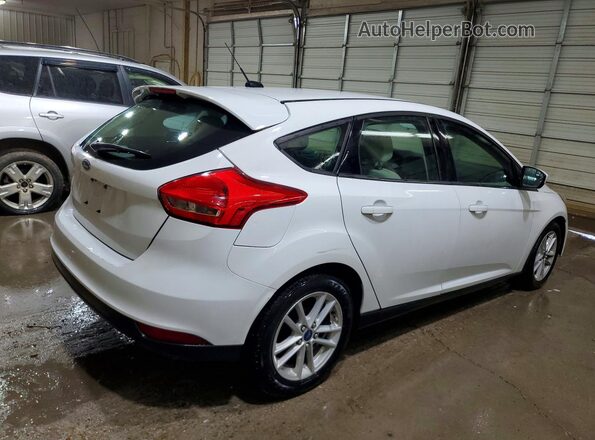 1FADP3K29JL298776 2018 FORD FOCUS White Tył prawy