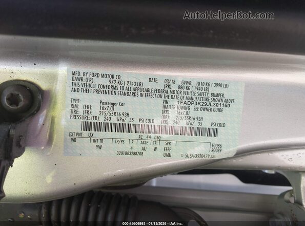 1FADP3K29JL301160 2018 FORD FOCUS Серебряный Вид подкапотного пространства