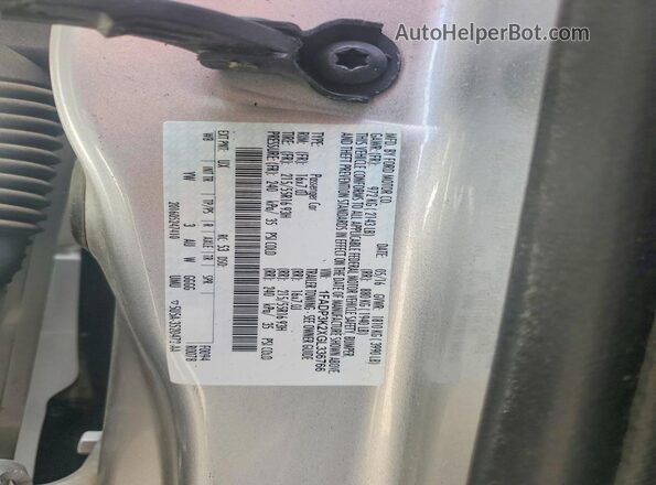 1FADP3K2XGL336766 2016 FORD FOCUS Silver Vista del compartimento del motor