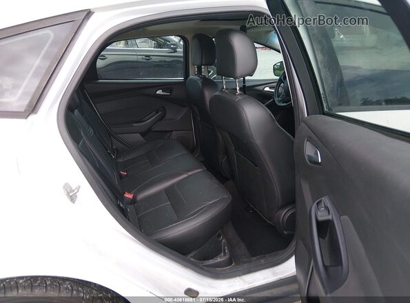 1FADP3K2XGL340008 2016 FORD FOCUS Белый Вид наклейки с VIN-кодом