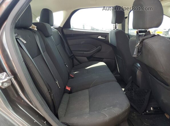1FADP3K2XGL394215 2016 FORD FOCUS Gray Vista de los asientos traseros