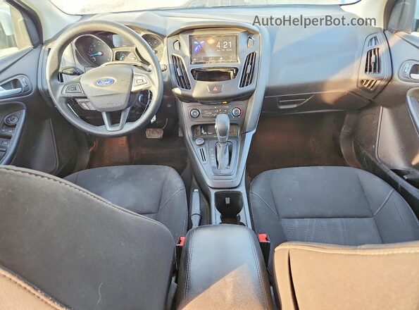 1FADP3K2XHL206083 2017 FORD FOCUS White Widok deski rozdzielczej