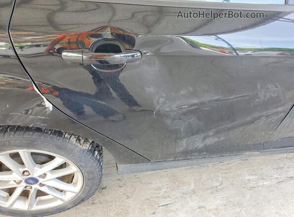 1FADP3K2XHL267272 2017 FORD FOCUS Black Widok tylnych siedzeń