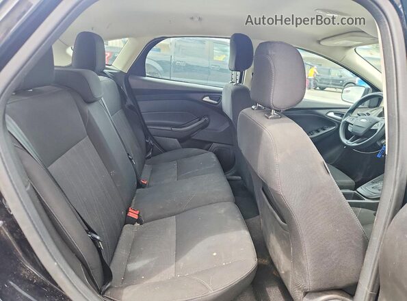 1FADP3K2XJL218093 2018 FORD FOCUS Black Հետևի նստատեղերի տեսք