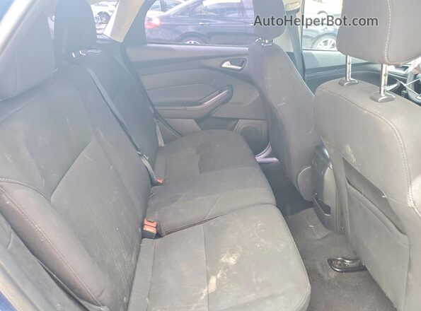 1FADP3K2XJL268850 2018 FORD FOCUS Blue Հետևի նստատեղերի տեսք