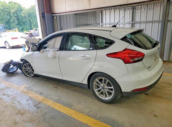 1FADP3K2XJL295305 2018 FORD FOCUS White Rear left