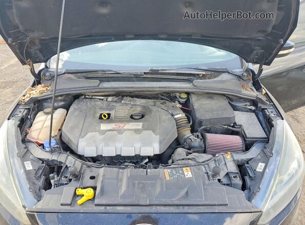 1FADP3L91HL259928 2017 FORD FOCUS Black Սալոնի հետևի տեսք