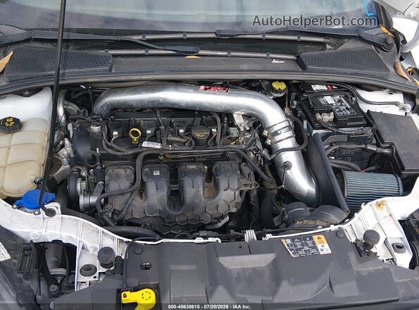1FADP3L91HL290600 2017 FORD FOCUS ST Белый Вид сзади