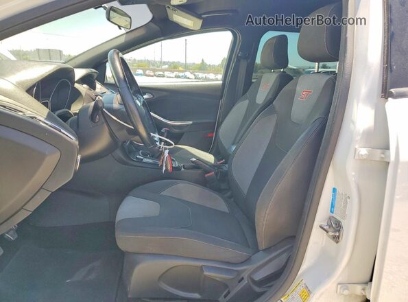 1FADP3L93HL245819 2017 FORD FOCUS White Vista interior delantera