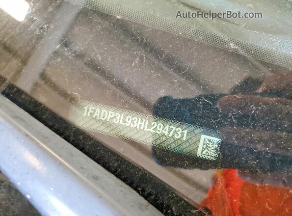 1FADP3L93HL294731 2017 FORD FOCUS Blue Widok komory silnika