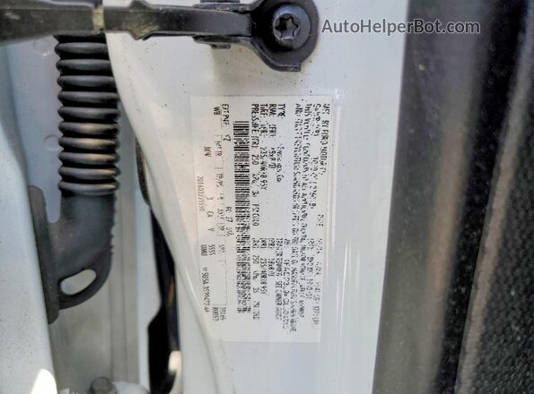 1FADP3L94GL304813 2016 FORD FOCUS White Vista del compartimento del motor