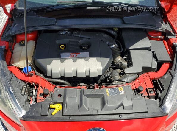 1FADP3L94HL221108 2017 FORD FOCUS Red Вид задньої частини салону