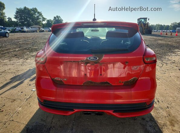 1FADP3L94HL310063 2017 FORD FOCUS Red Հետևի տեսք