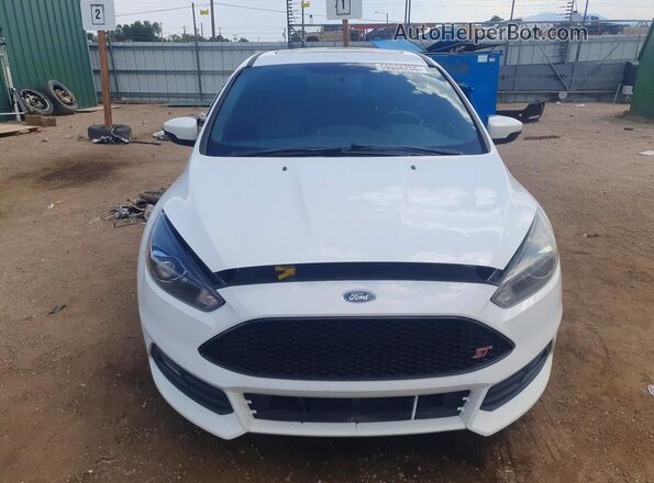 1FADP3L94JL289785 2018 FORD FOCUS White Vista frontal