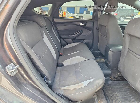 1FADP3L95HL331813 2017 FORD FOCUS Gray უკანა სავარძლების ხედი