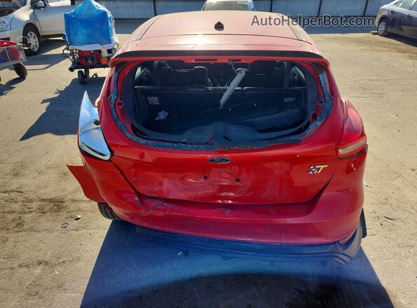 1FADP3L96HL223118 2017 FORD FOCUS Красный Вид сзади