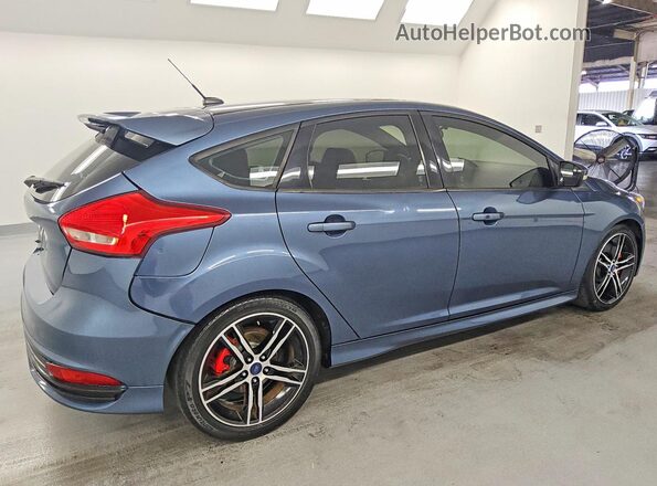 1FADP3L97JL205264 2018 FORD FOCUS Blue Trasero derecho